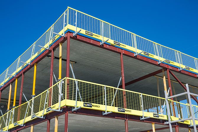 Edge protection on steel structure